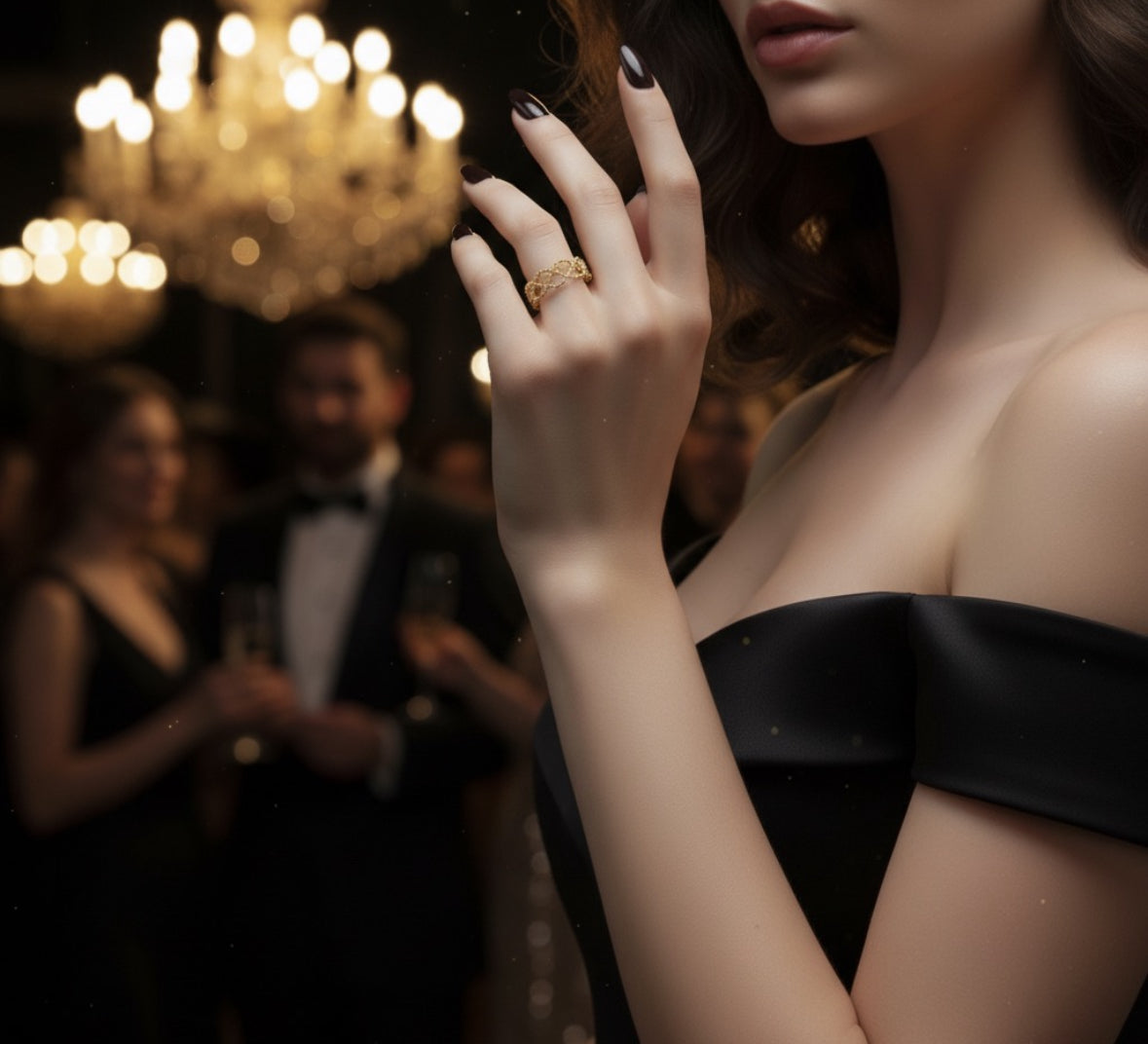 18K Lace-Style Ring for Women – Delicate Shine (18K Yellow)